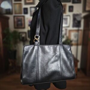 Cherokee Black Leather Tote Shoulder Bag Minimalist Everyday Carry Purse